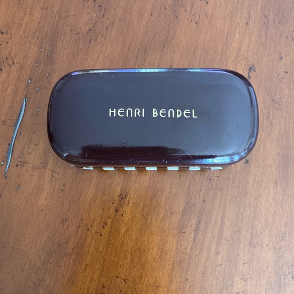 Henri Bendel Sunglasses - Picture 6 of 14